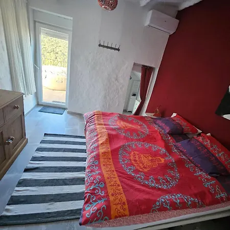 Holiday home Charming House With Jacuzzi In